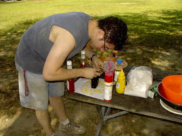 Tragedy strikes as Sarah's camera, an old Minolta of some species, jams! Fortunately, we have Juan around... the Full Mustard Alchemist!!!