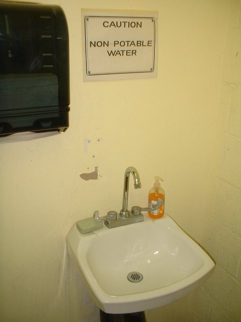 The water's non-potable, so one must obtain beverages at a nearby gas station, a little ride down the street...